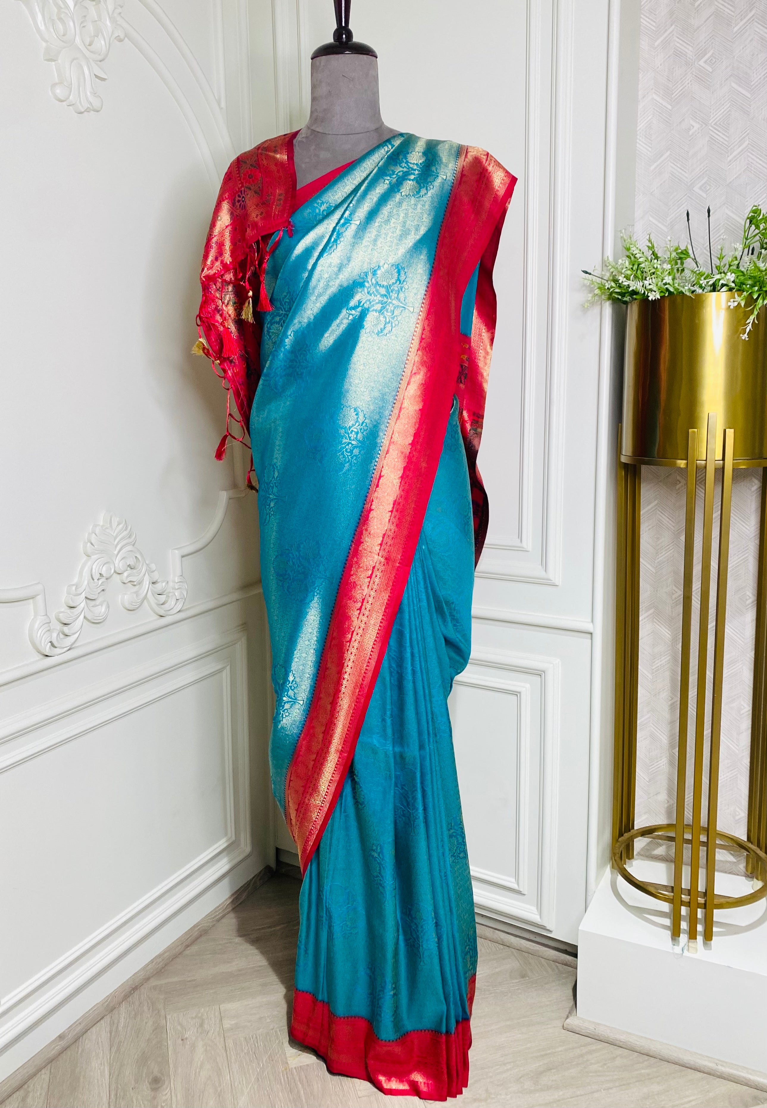 Soft silk saree with contrast border