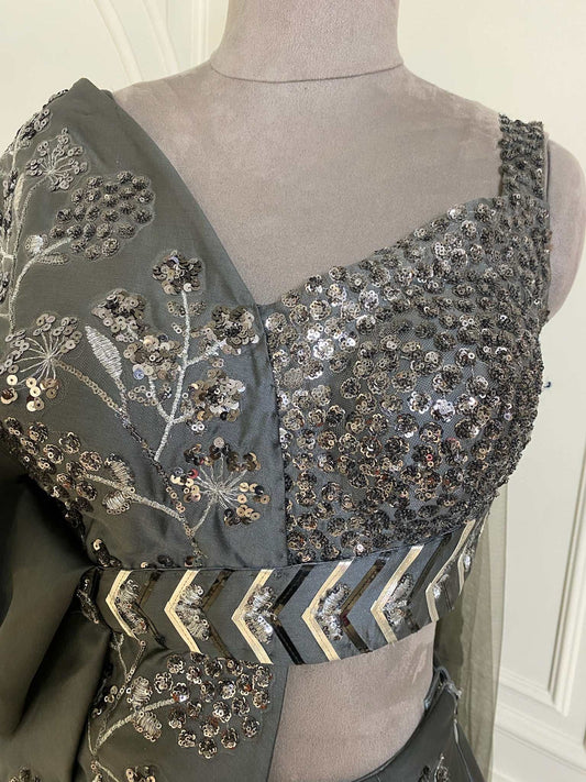 ELEGANT DARK GREY TISSUE DRESS WITH SEQUENCE AND THREAD EMBELLISHMENTS