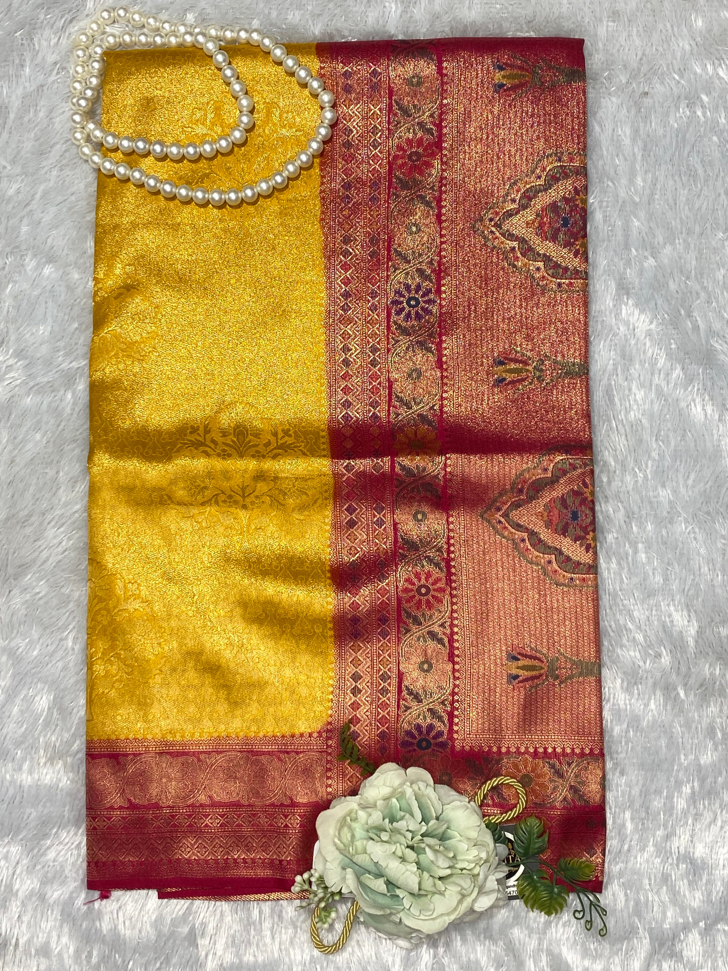Soft silk saree with contrast border