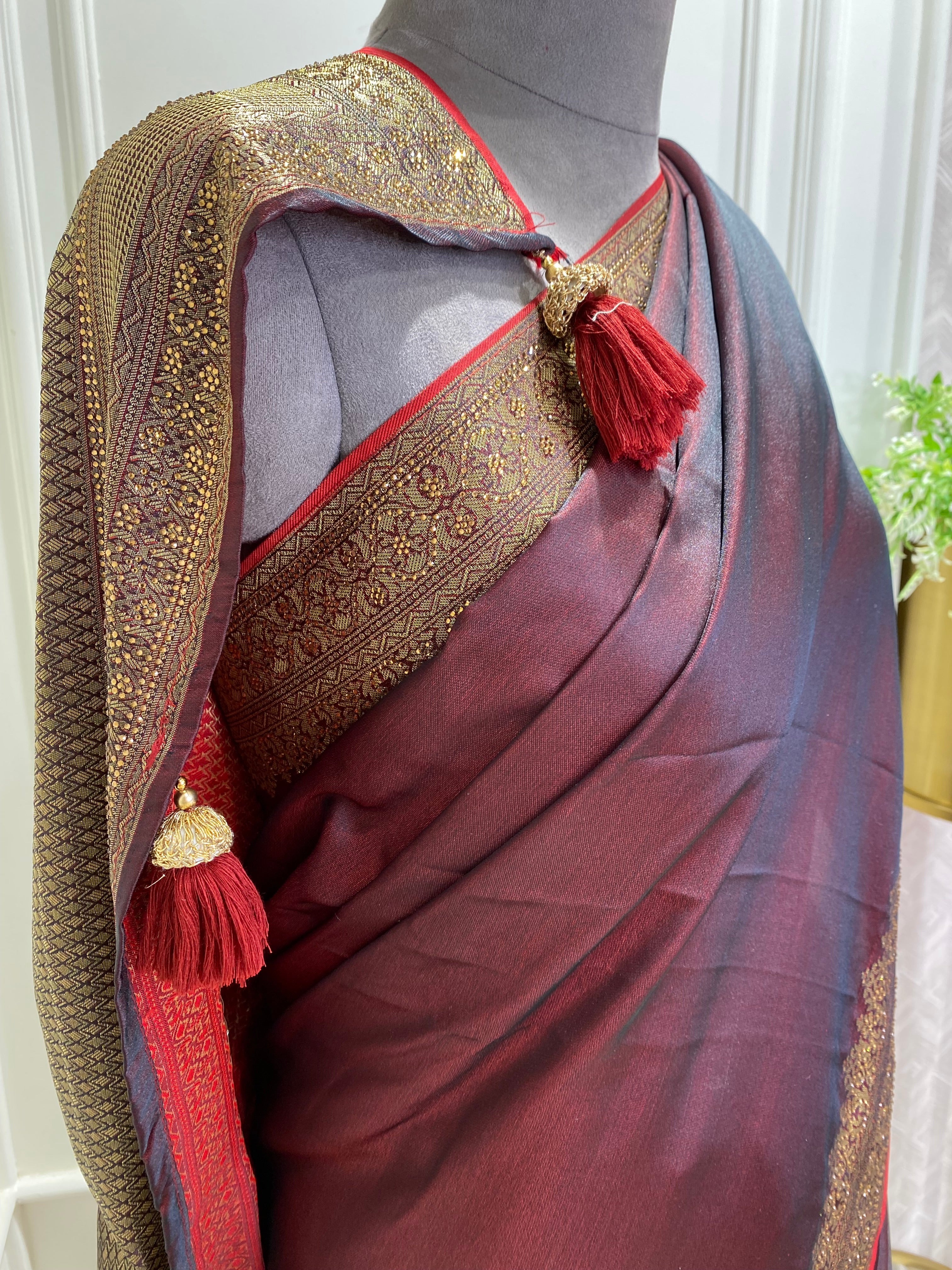 Palia silk saree with border