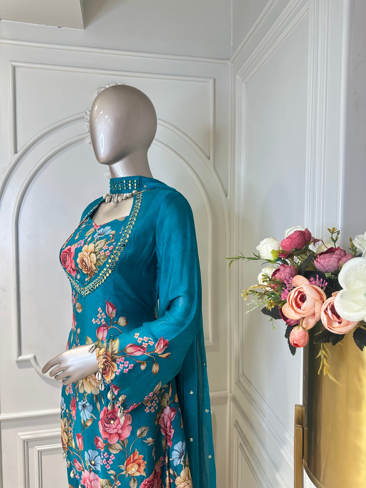 teal suit set by Mamta Saree - border detail