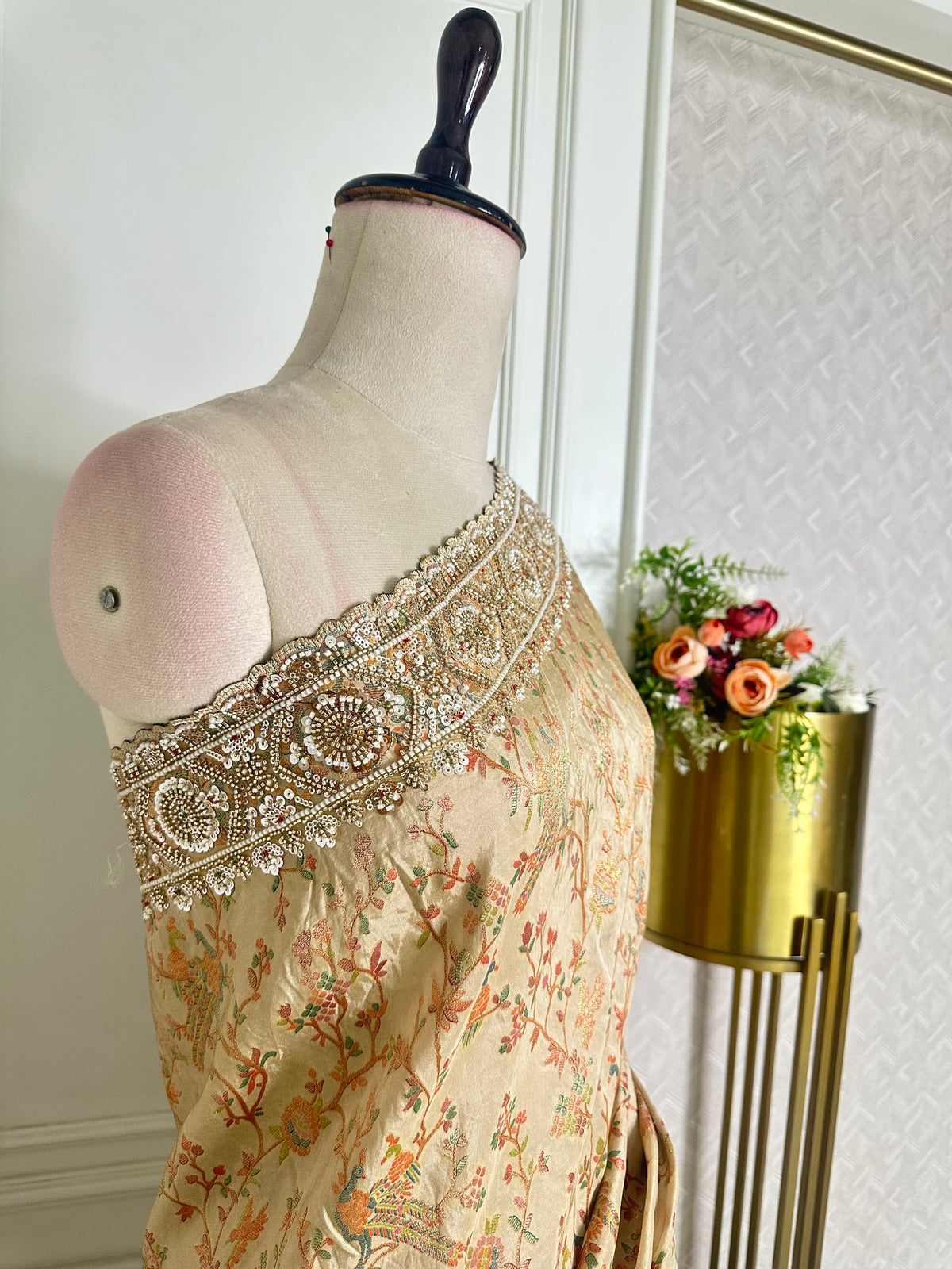 Golden saree by Mamta Saree - border detail