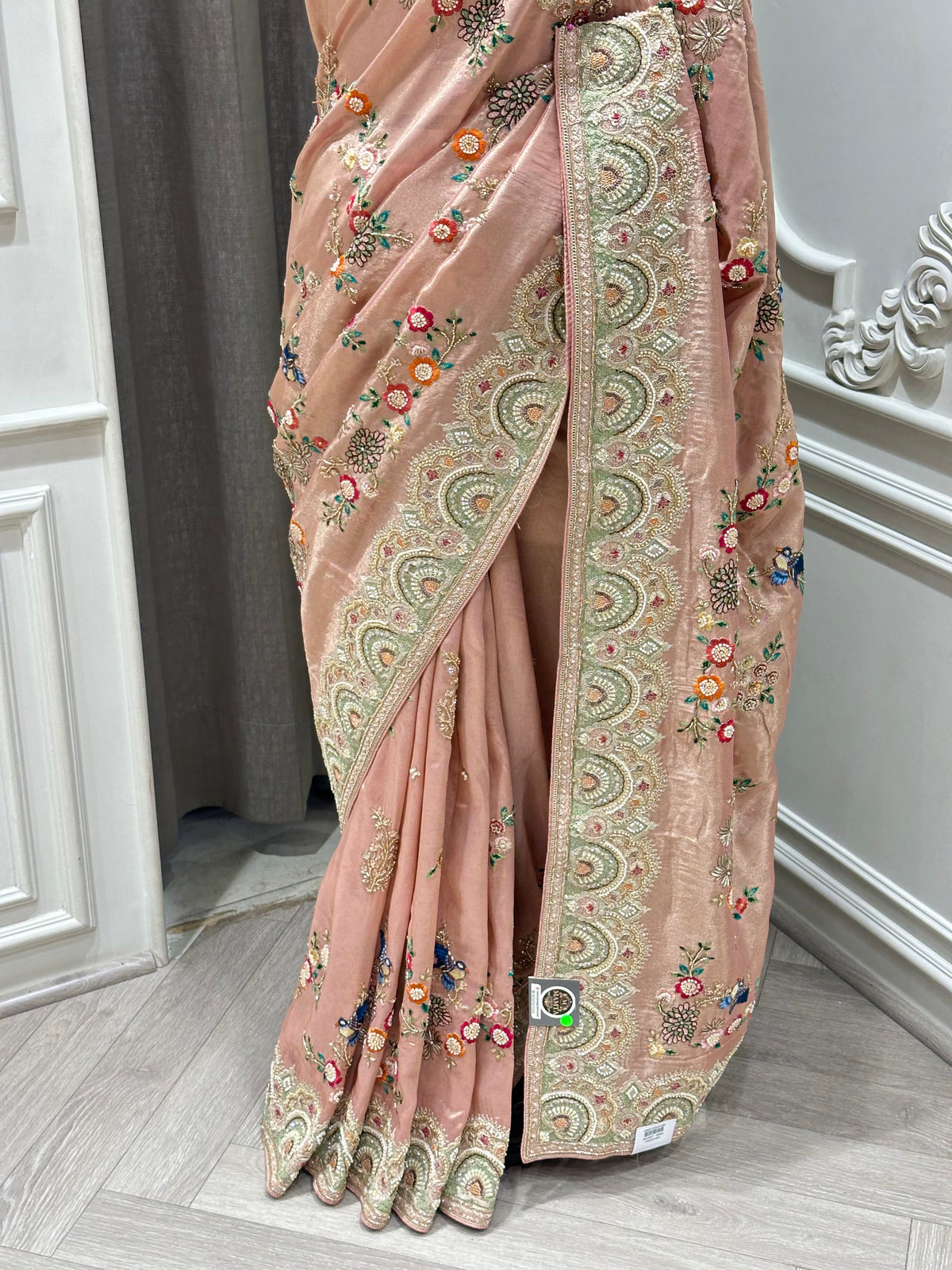 Dusty pink saree by Mamta Saree - pallu border detail