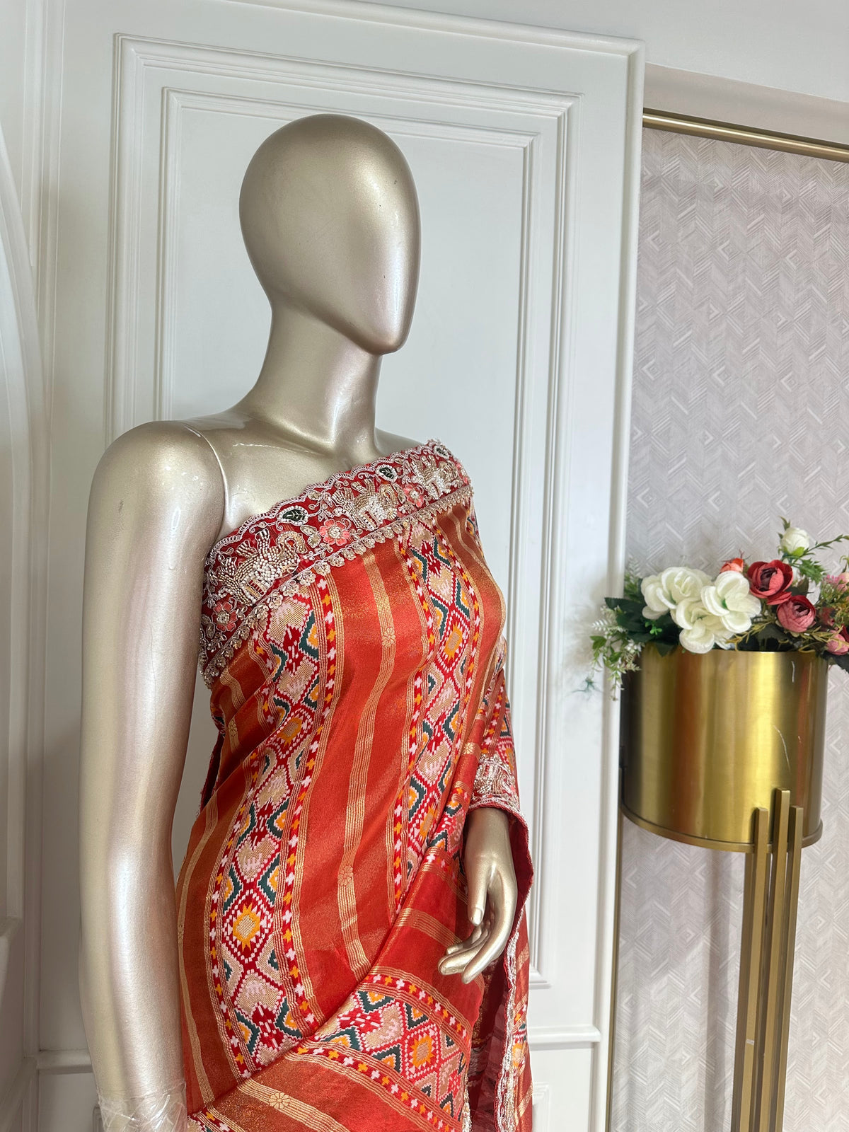 rust saree by Mamta Saree - border detail