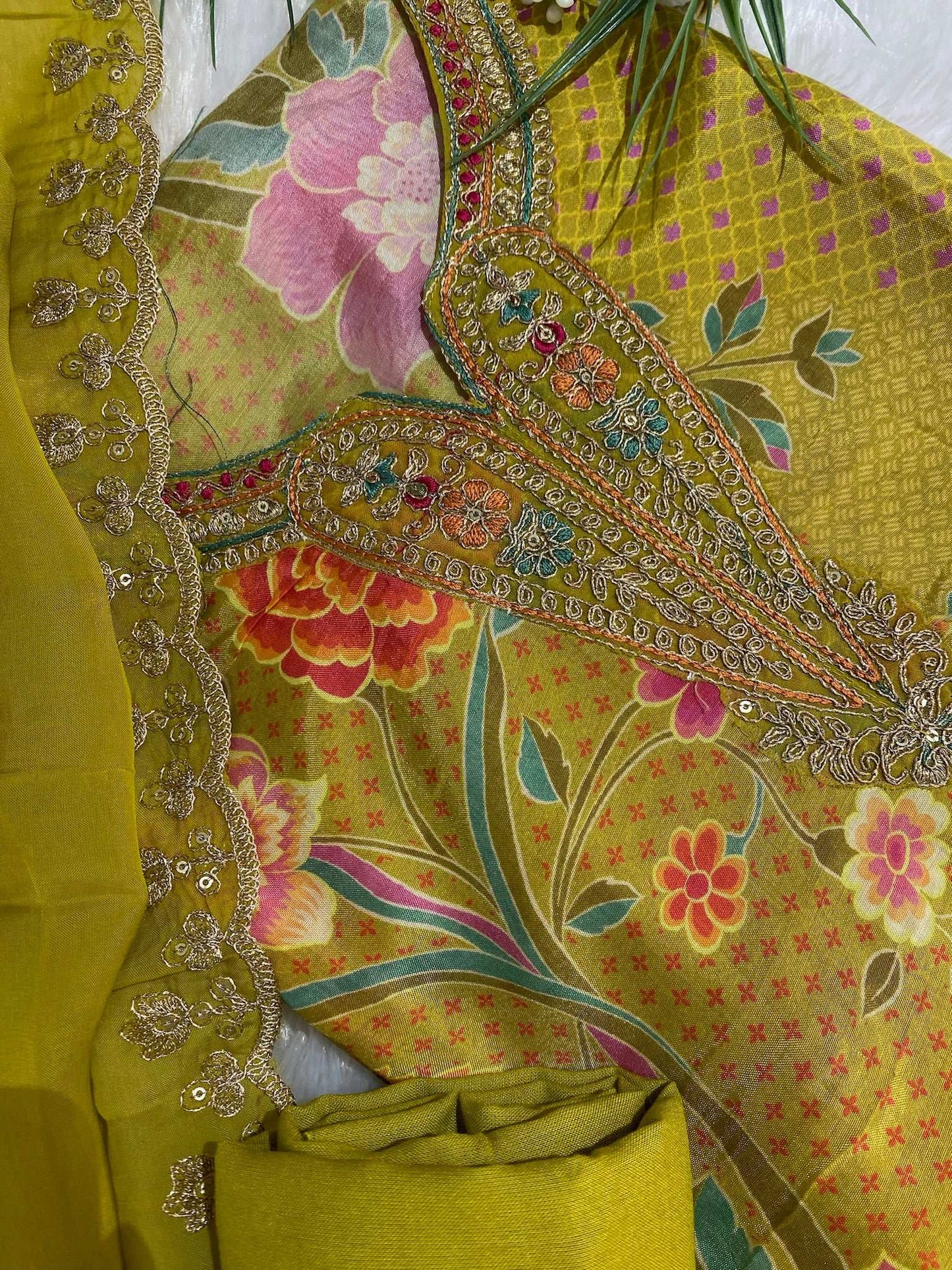 Muslin Floral Printed Suit