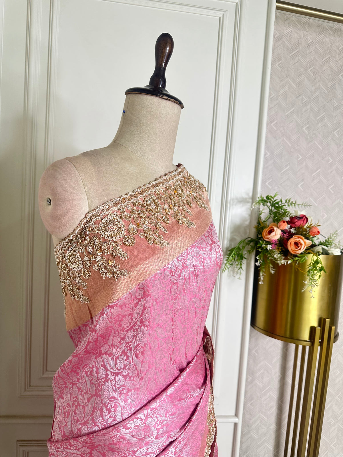 Pink saree by Mamta Saree - border detail