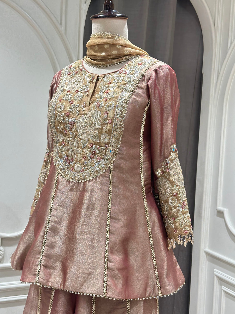 Onion pink suit set by Mamta Saree - close-up embroidery