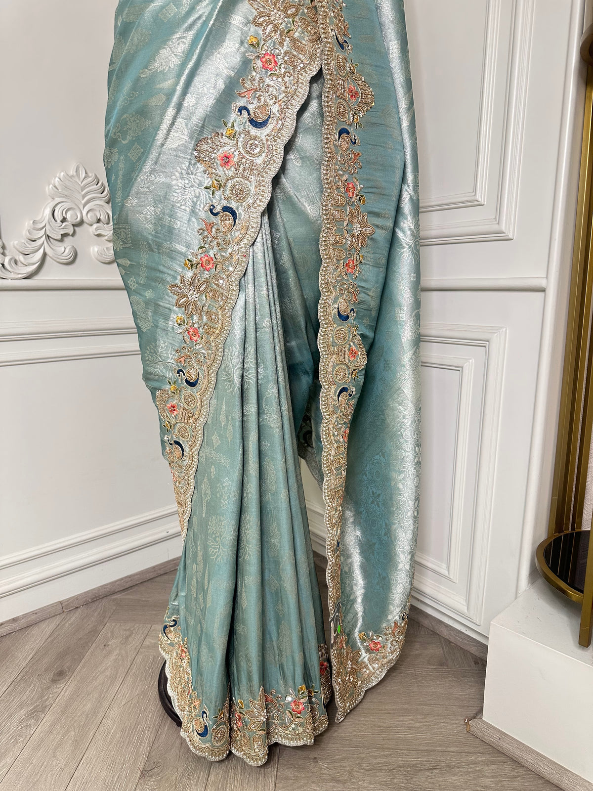 Blue saree by Mamta Saree - pallu drape