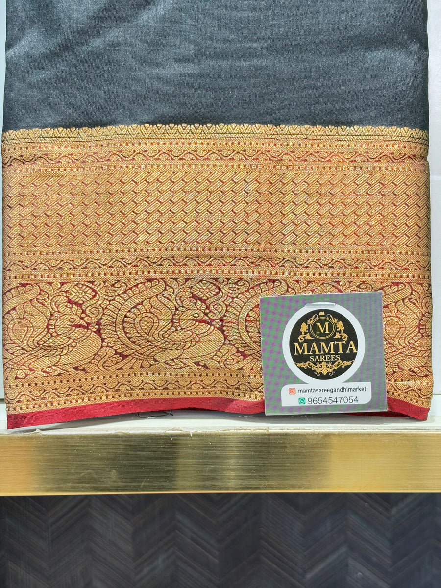 black saree by Mamta Saree - border detail