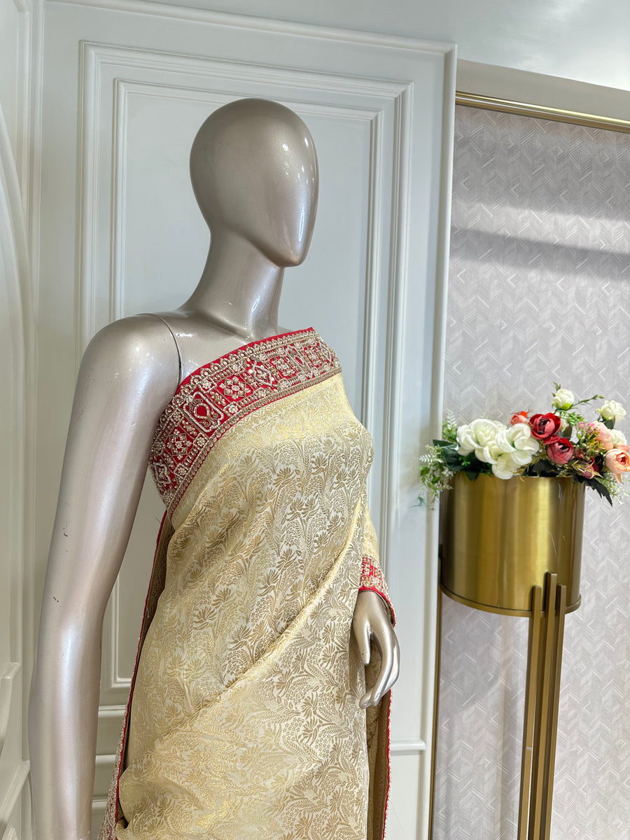 Golden saree by Mamta Saree - border detail