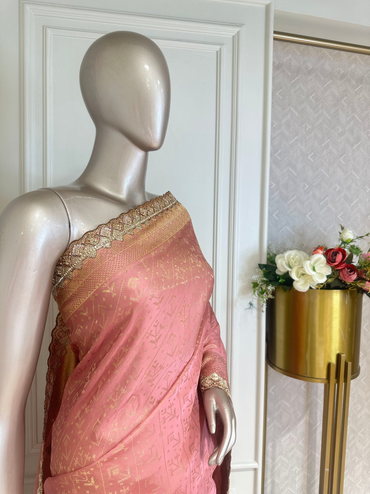 Dusty pink saree by Mamta Saree - border detail