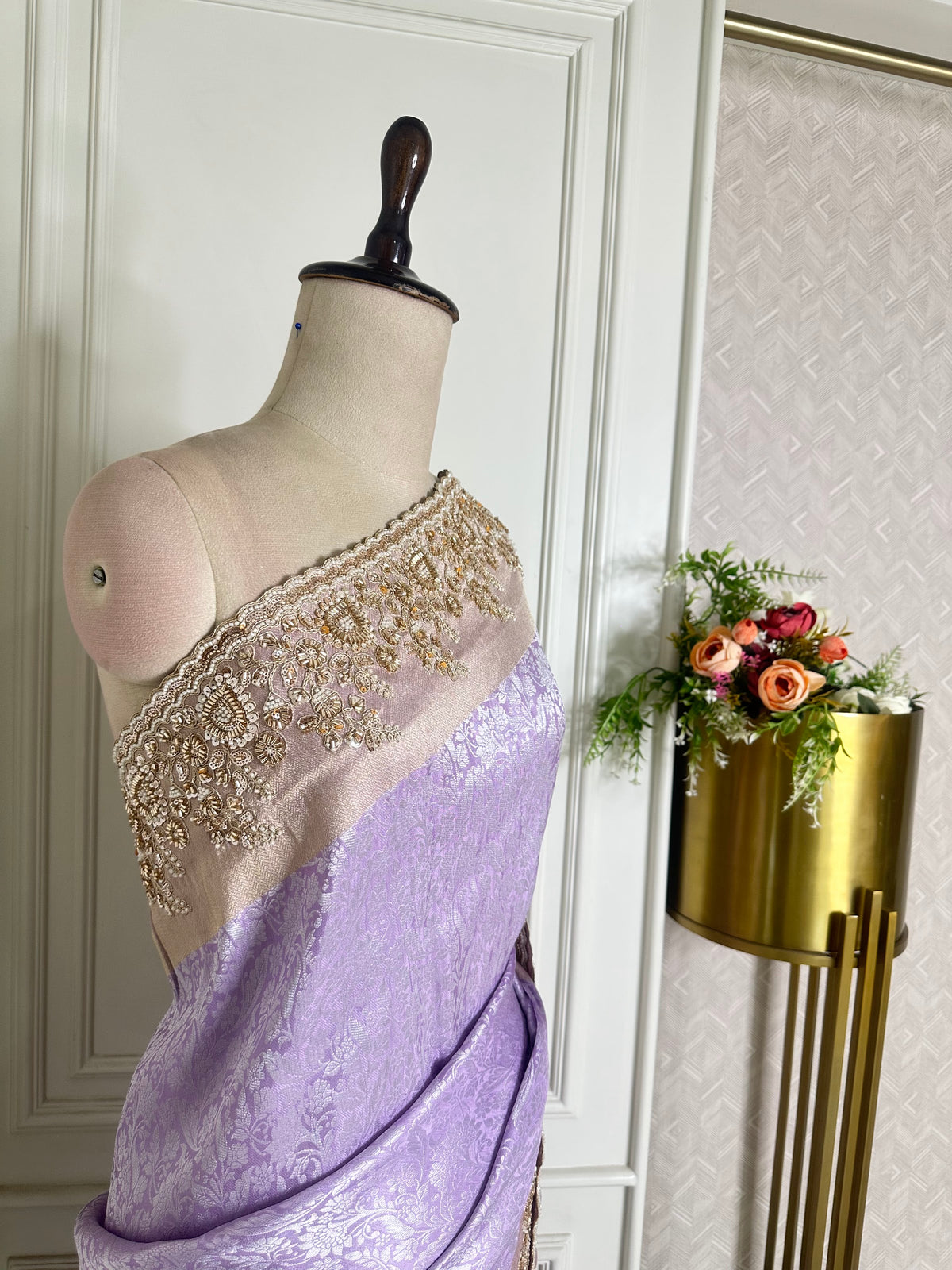 Purple saree by Mamta Saree - border detail