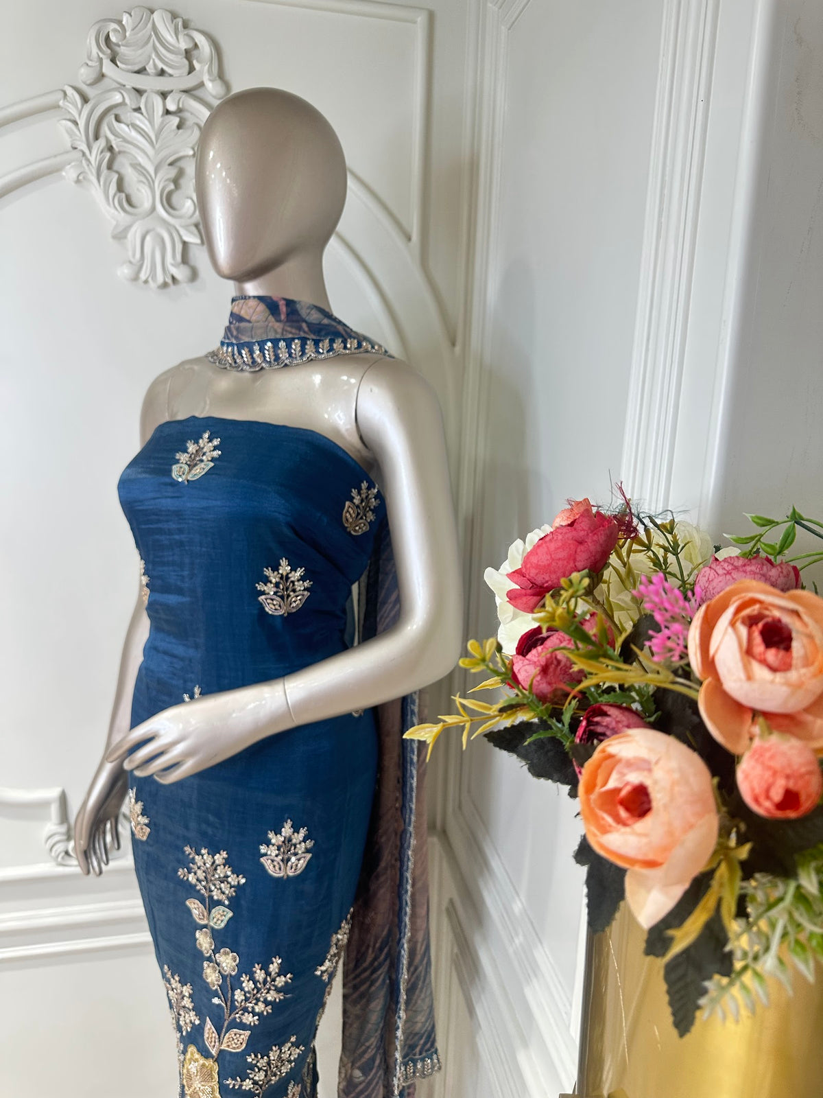Navy Floral Embroidered Suit Set - neckline close-up