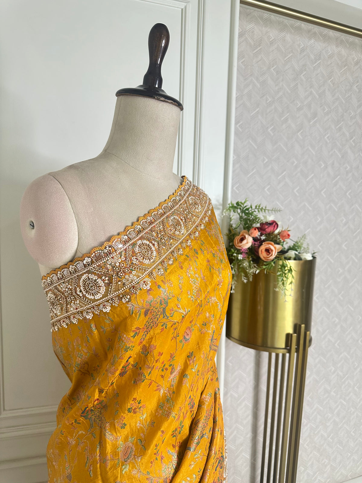 Yellow saree by Mamta Saree - border detail
