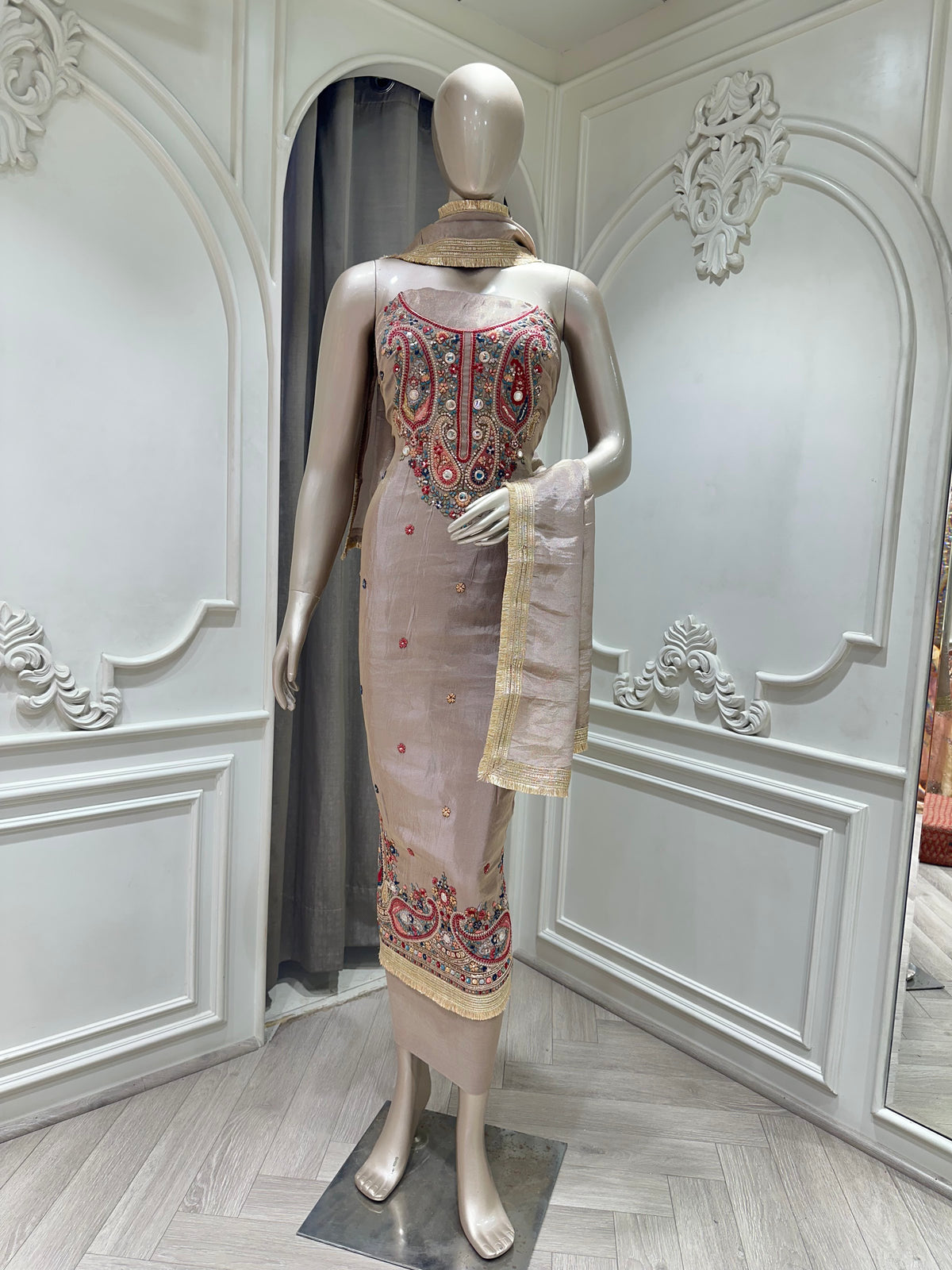 Grey embroidered suit by Mamta Saree - dupatta print detail