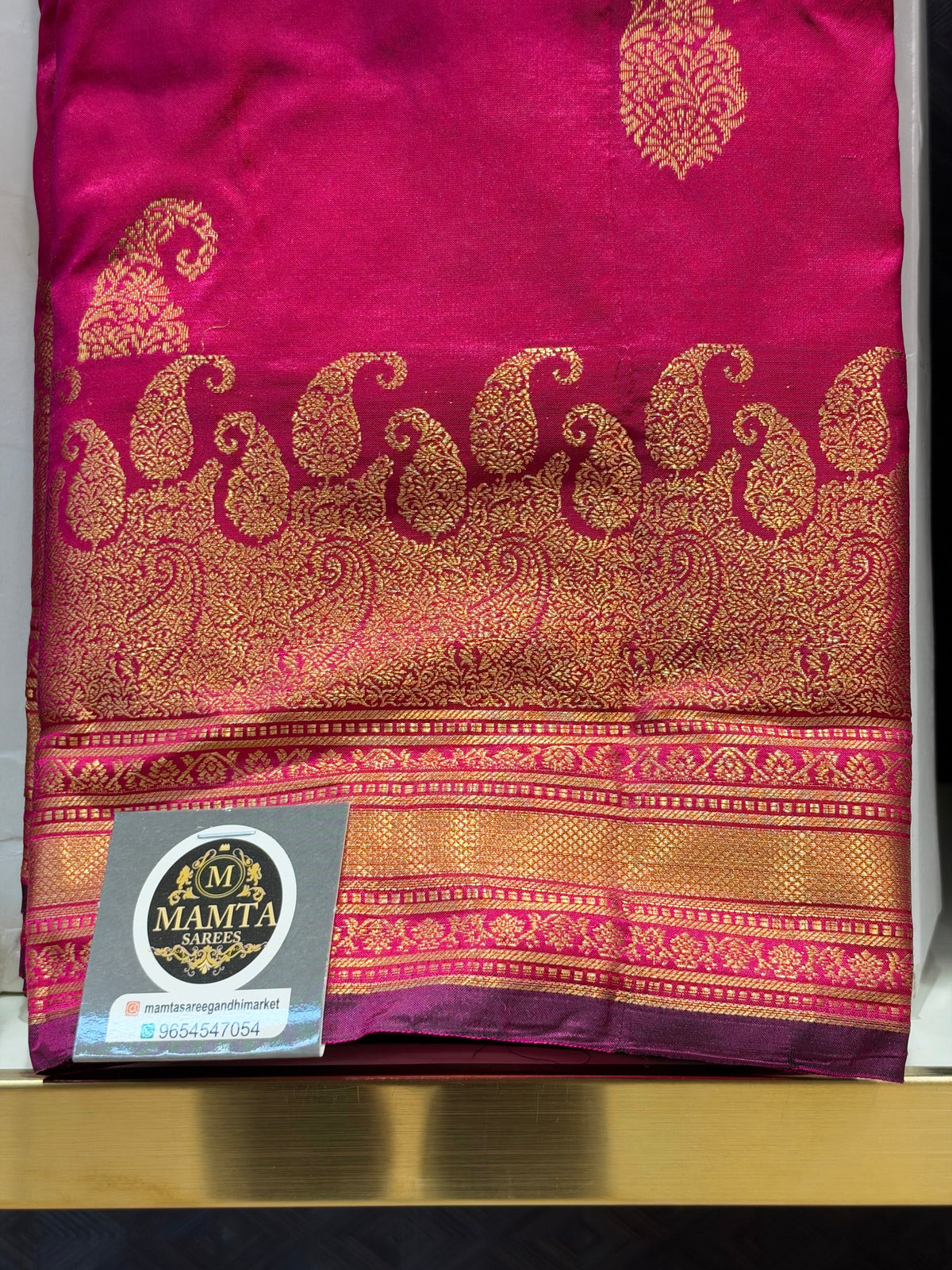 pink saree by Mamta Saree - border detail