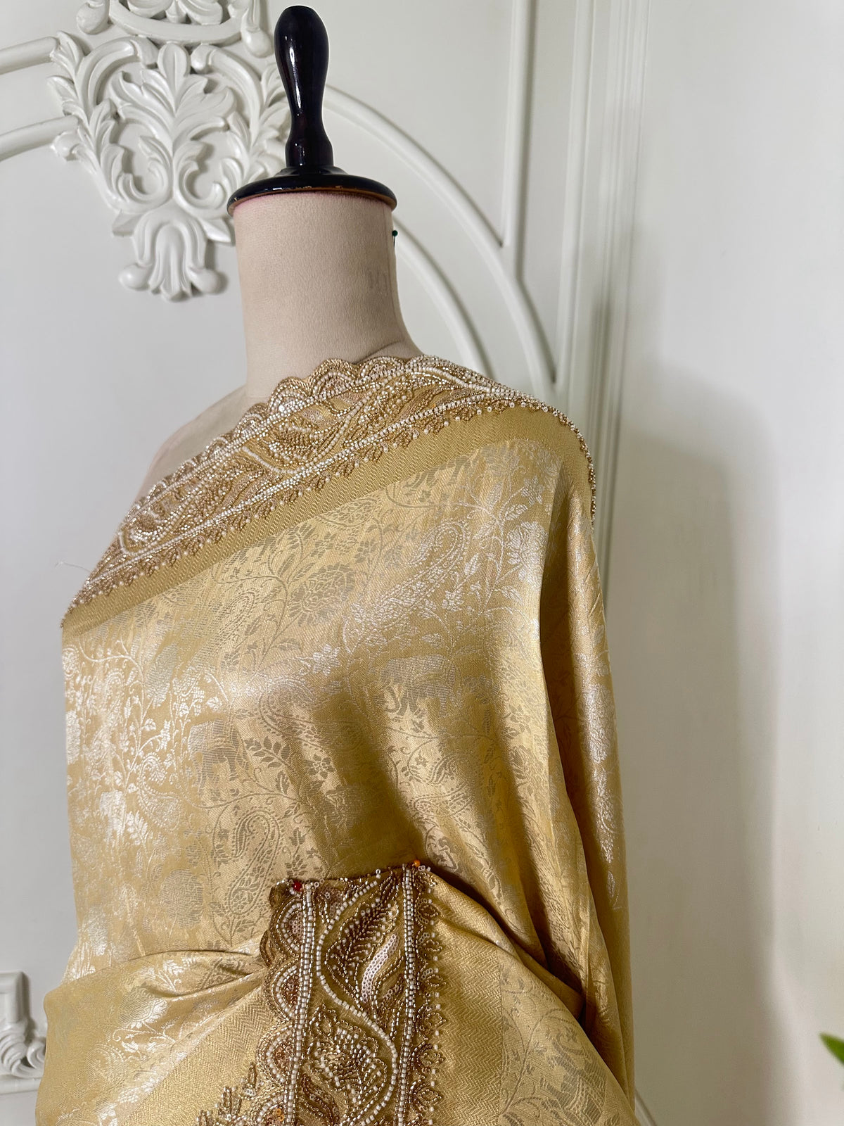 Golden saree by Mamta Saree - pallu detail