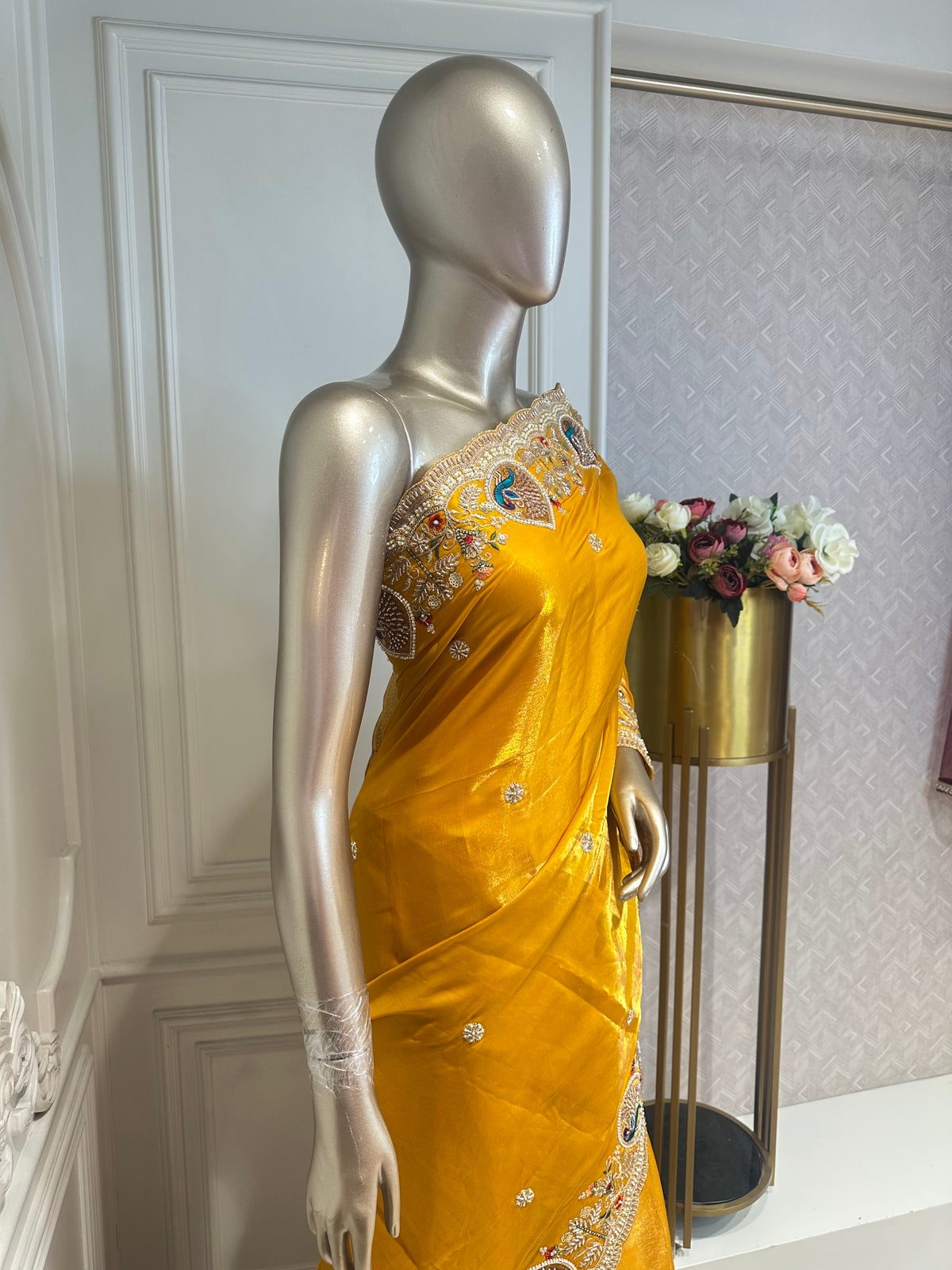 mustard saree by Mamta Saree - border detail