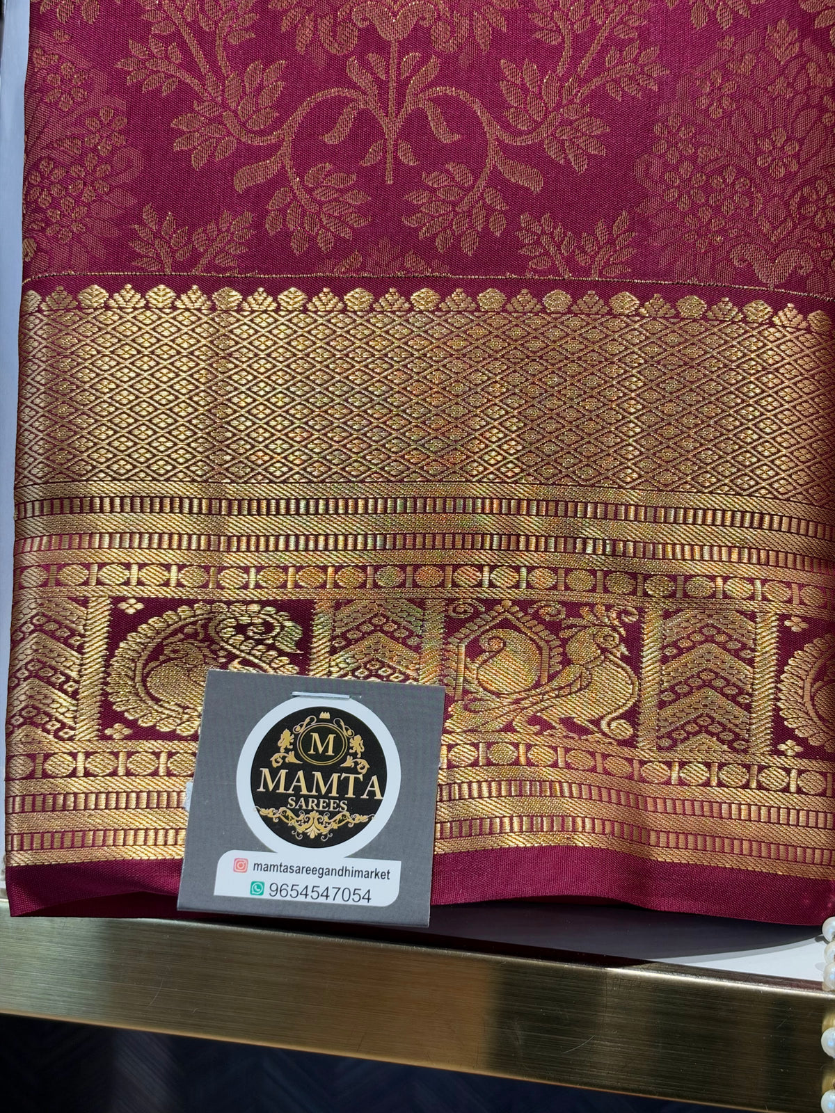 wine saree by Mamta Saree - border detail