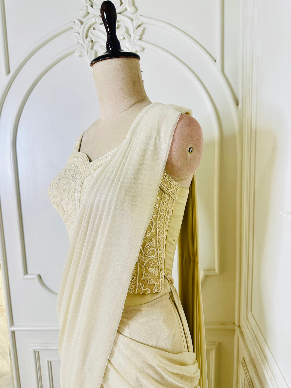 Ivory saree by Mamta Saree - full look