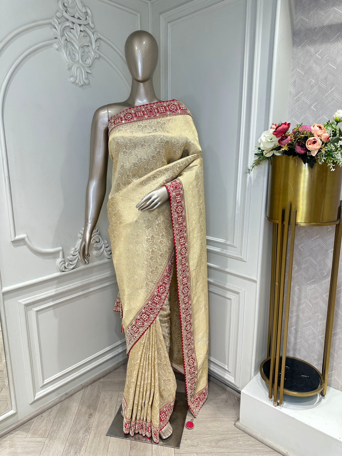 Golden saree by Mamta Saree - full drape