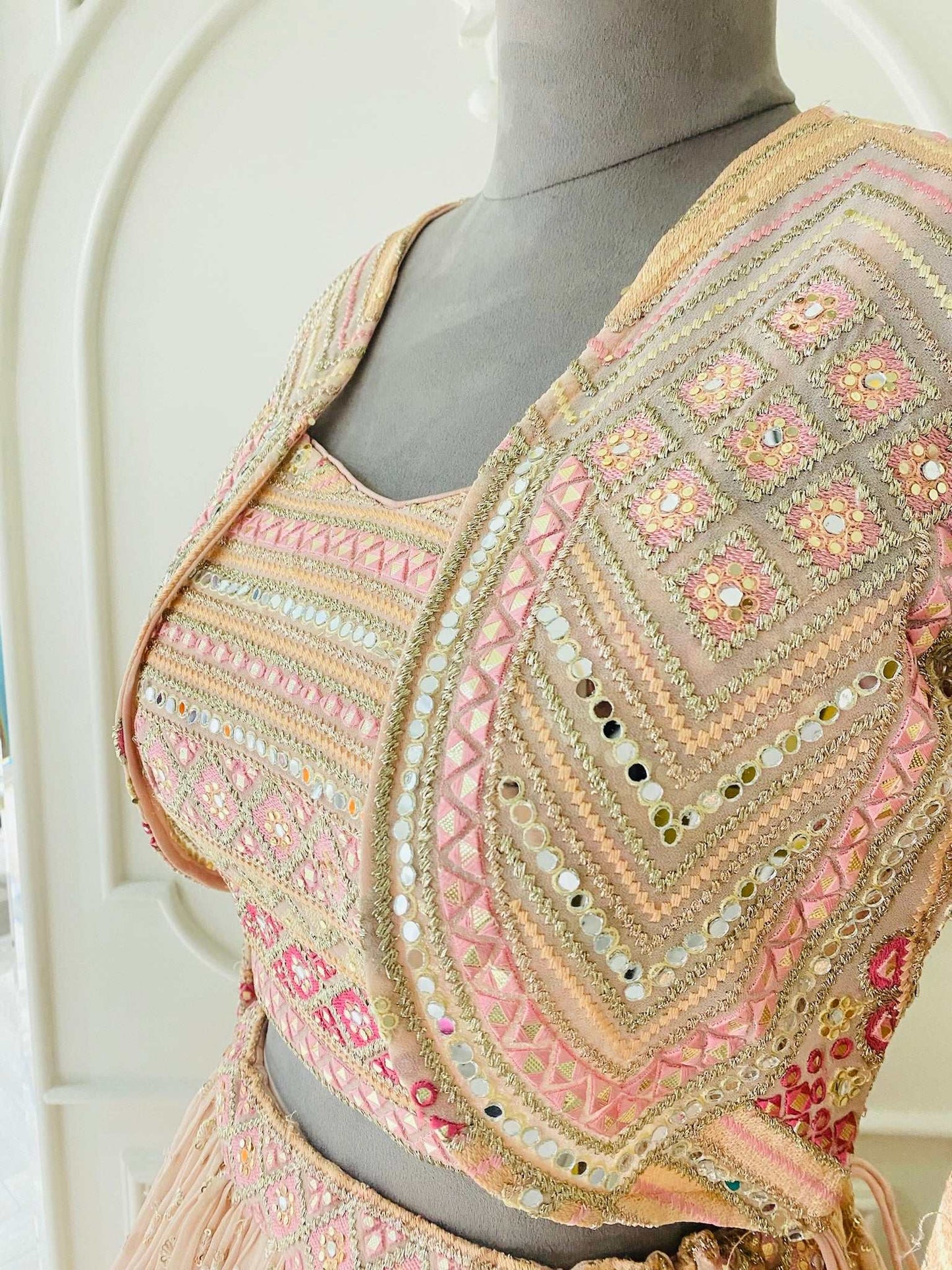 ENCHANTING DRESS WITH MESMERIZING THREAD WORK