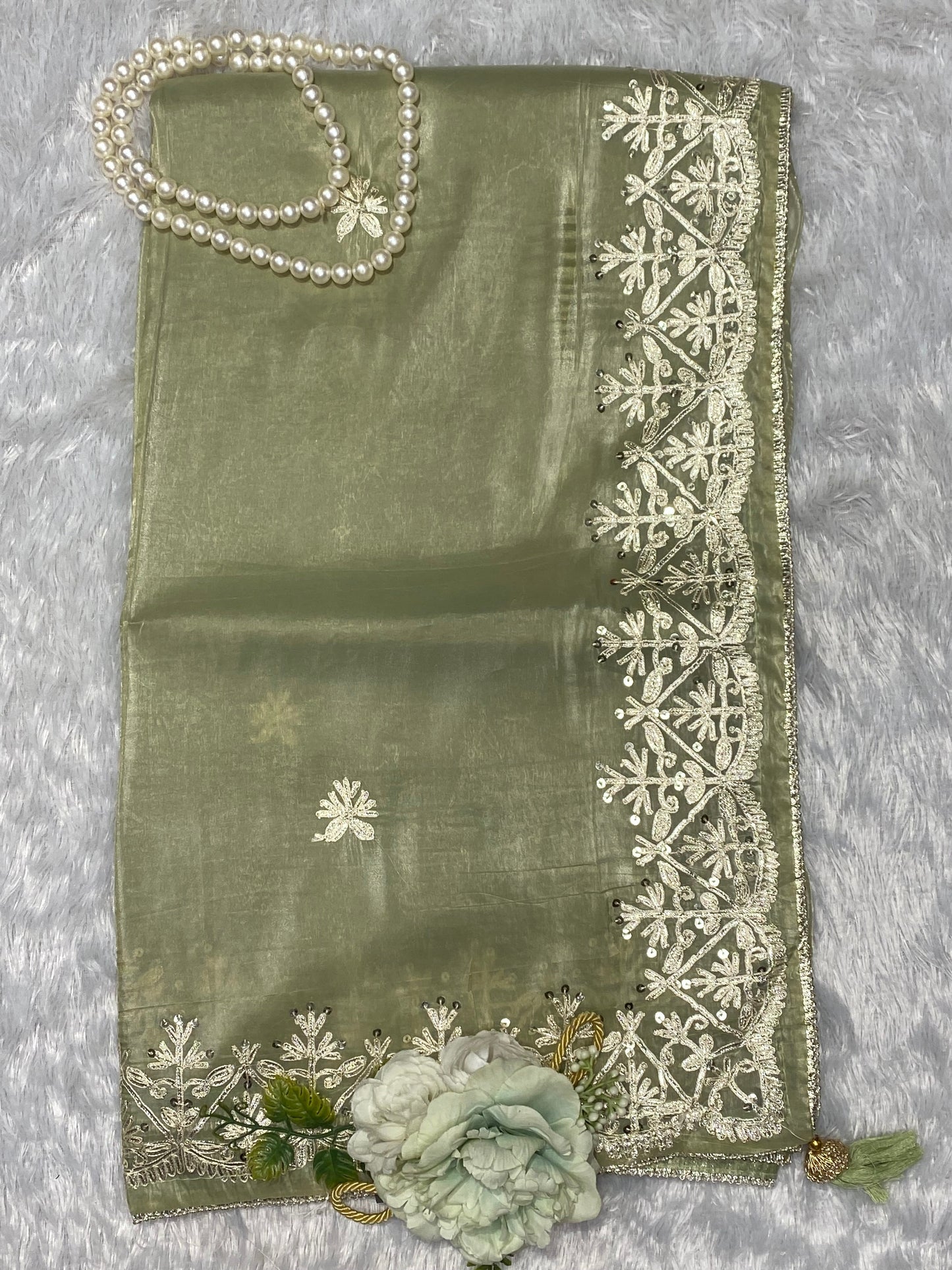 wrinkle free fabric with goat work border