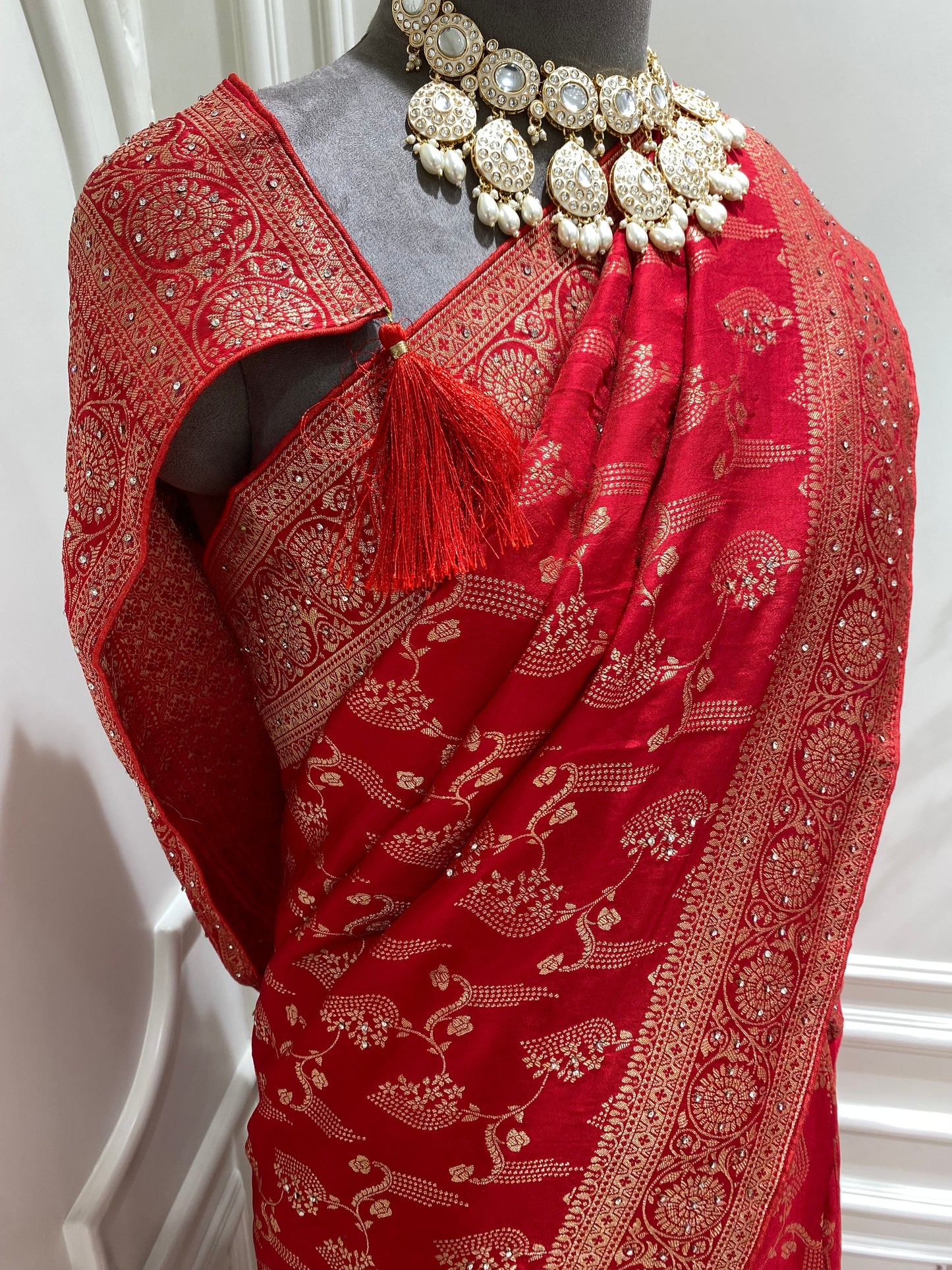 Dola silk saree