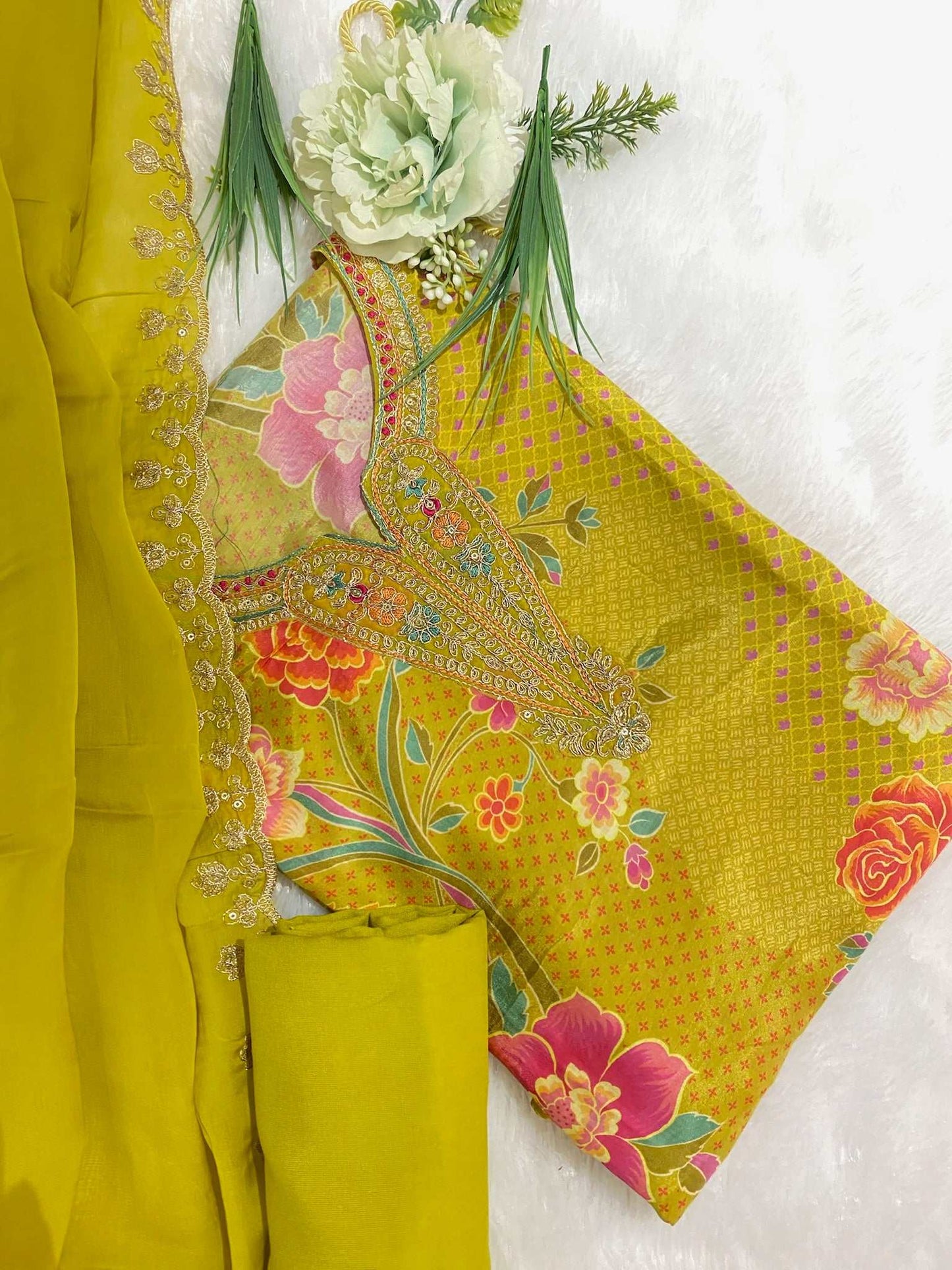 Muslin Floral Printed Suit
