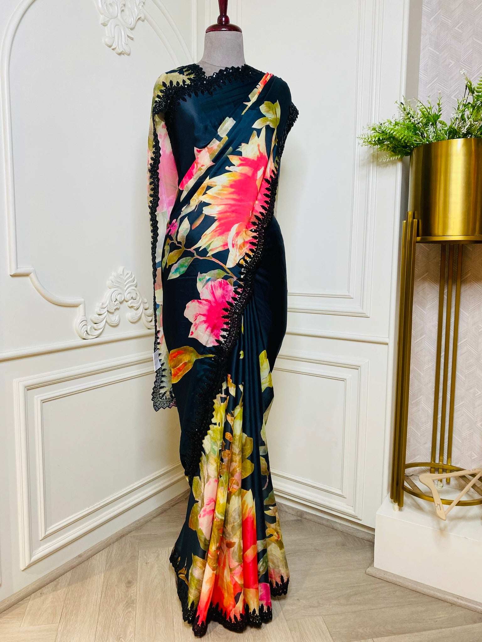 Black abstract saree