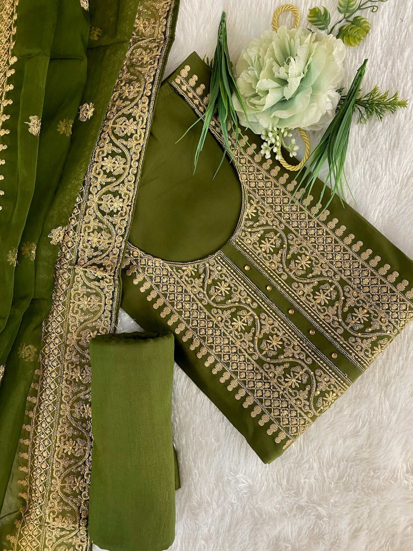 Mehndi Thread Work Semi Crepe Unstitched Salwar Suit