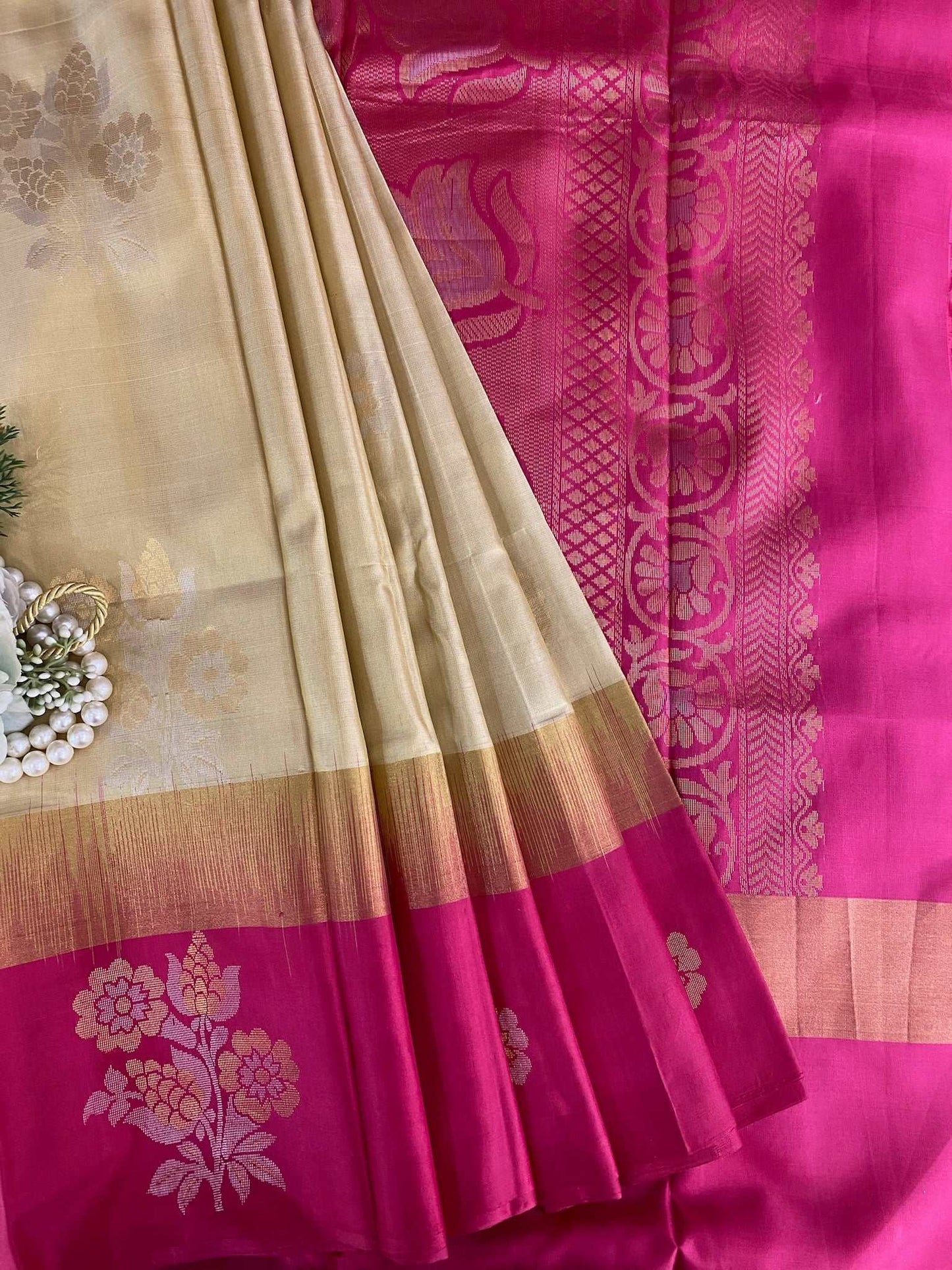 Cream and pink Zariwork Pure Silk Saree