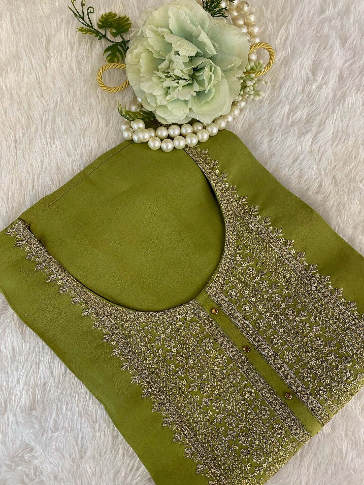Mehndi Thread Work Semi Crepe Unstitched Salwar Suit